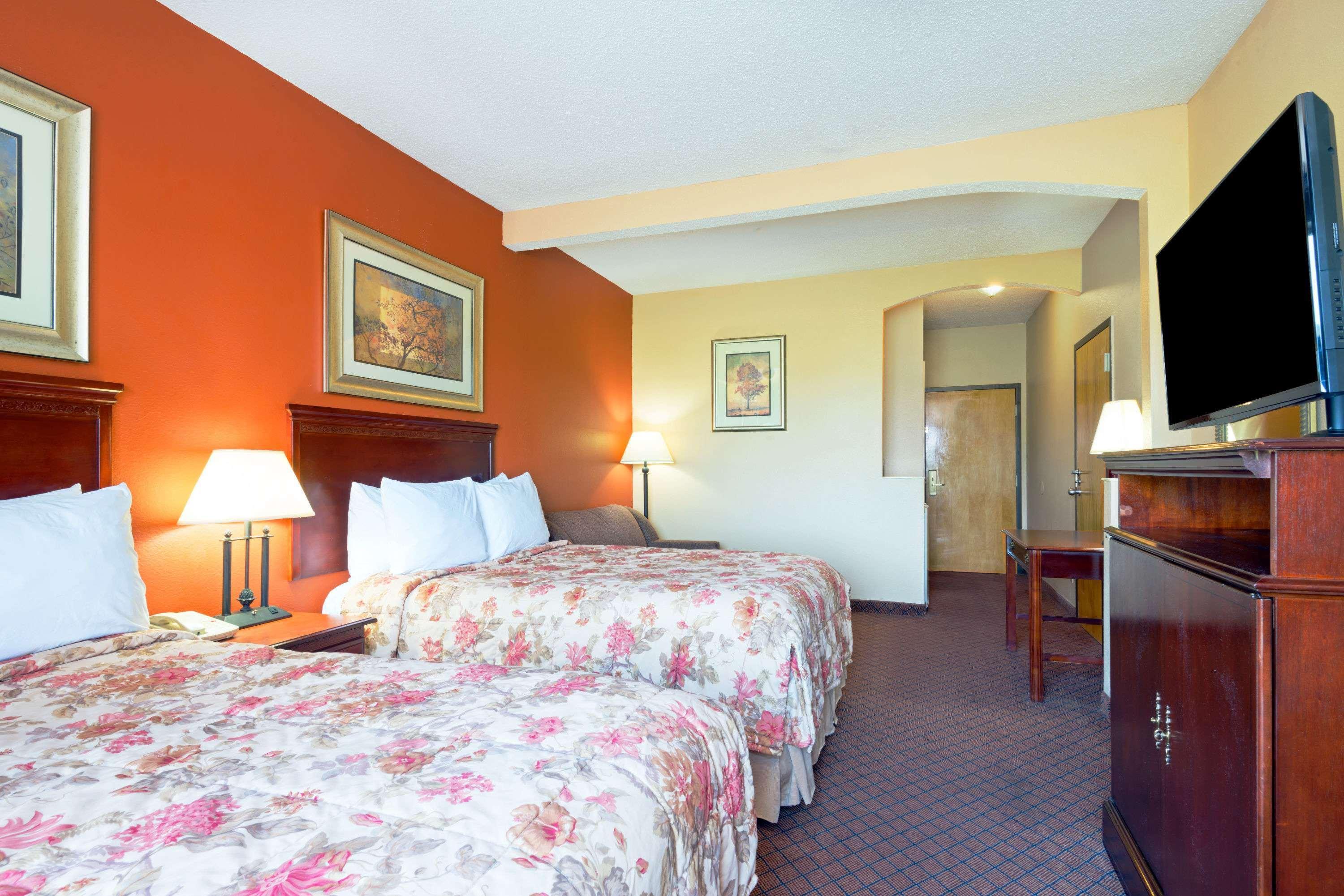 Days Inn By Wyndham Coliseum Montgomery Al Extérieur photo